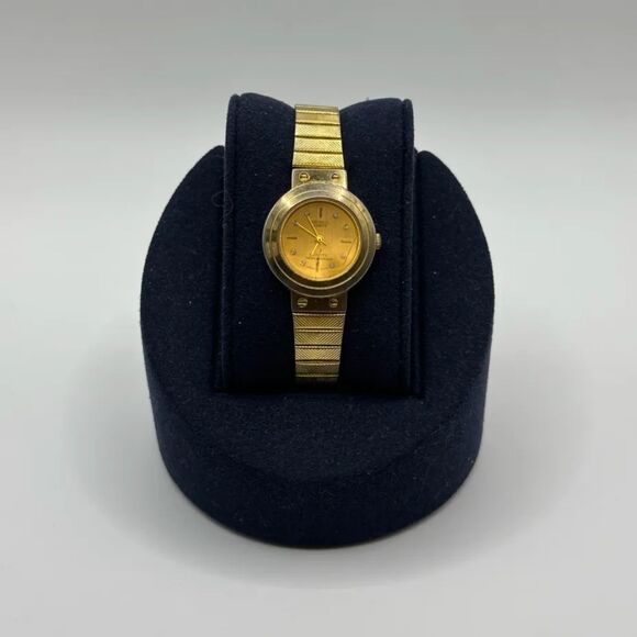 Vintage Seiko Quartz Diamond Dial Gold Tone Women\'s Watch 7431-7010 main image 6